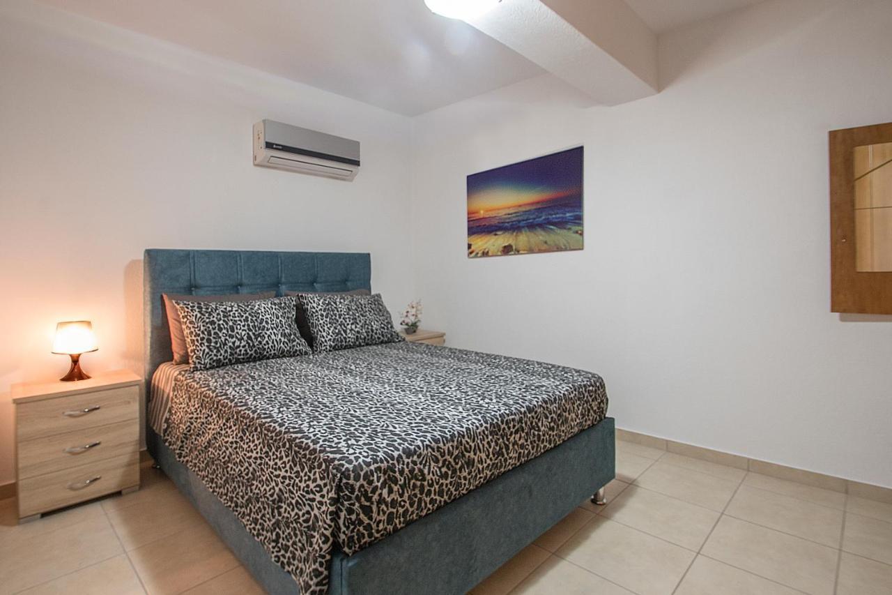 D & E Apartments Città di Skiathos Esterno foto