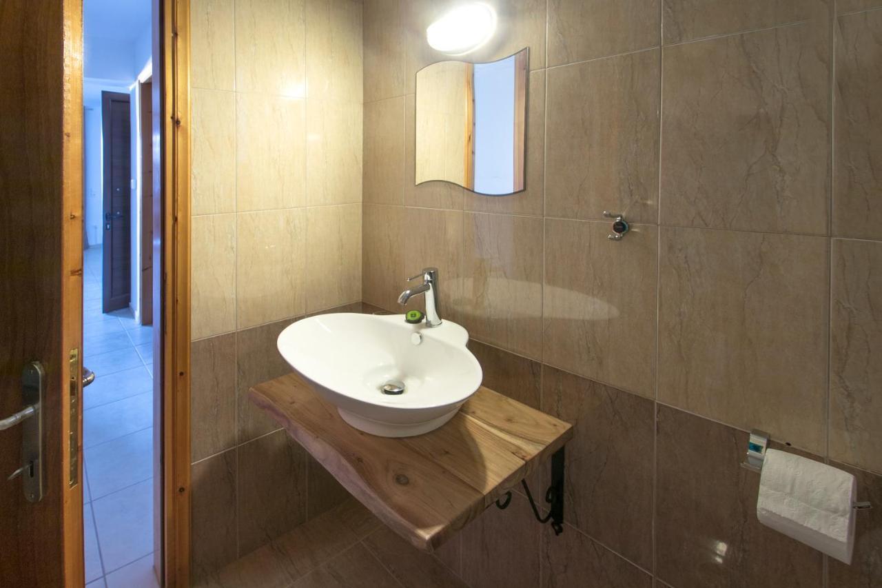 D & E Apartments Città di Skiathos Esterno foto