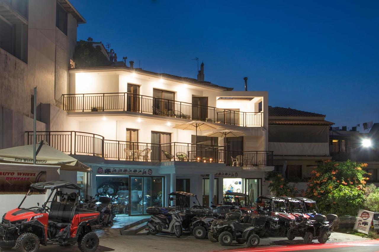 D & E Apartments Città di Skiathos Esterno foto